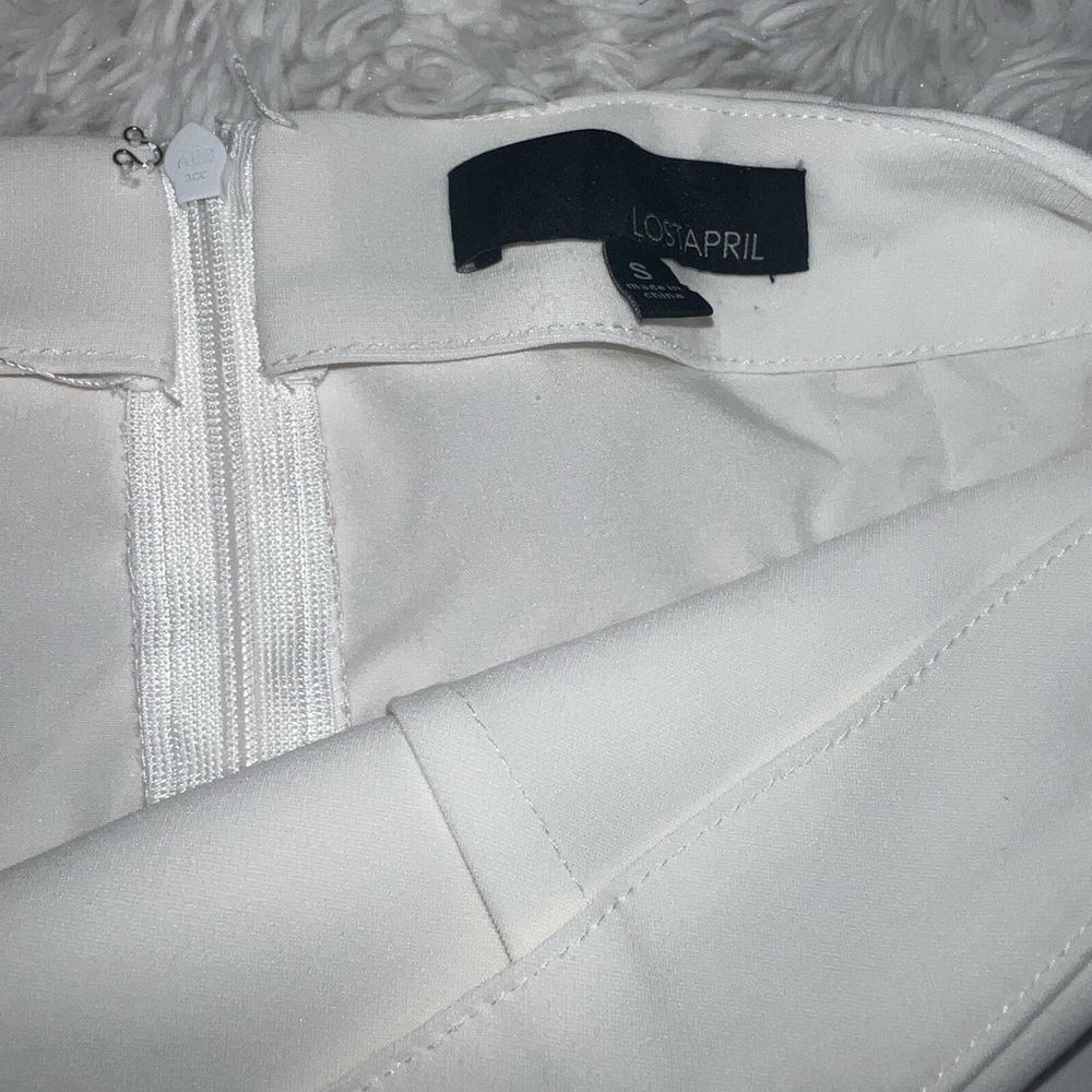 White crossover skort - Picture 2 of 7